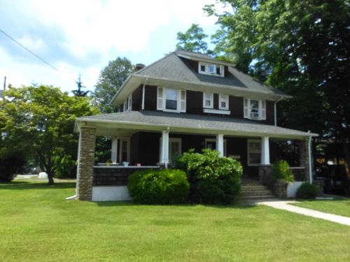 27 S Middletown Rd, Pearl River, NY, 10965-2695 | Card Image