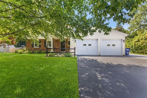 403 Tara Ln, Webster, NY, 14580-1823 | Card Image