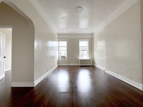 8-112 W 121st St, New York, NY, 10027-6326 | Card Image