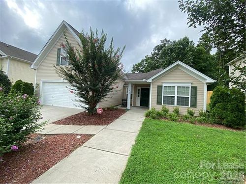 1425 Eastway Dr, Dallas, NC, 28034-9413 | Card Image