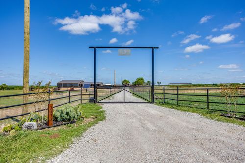 3678 County Road 3655, Bridgeport, TX, 76426-6926 | Card Image