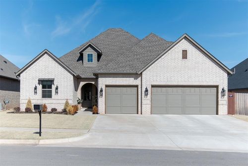 6101 Allen Scott Ln, Edmond, OK, 73034-9178 | Card Image