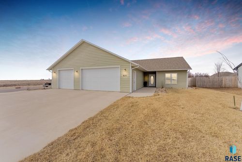 621 5th St Street, Chancellor, SD, 57015 | Card Image
