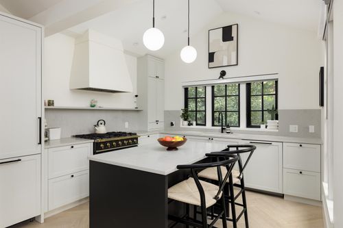 2502 W 33rd Ave, Vancouver, BC, V6N0C8 | Card Image