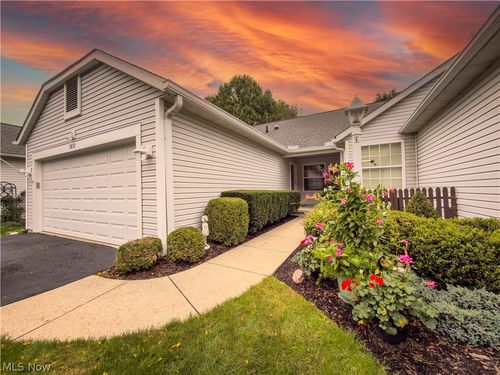 89-3852 Woodbury Oval, Stow, OH, 44224-5474 | Card Image