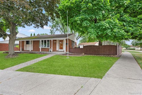 29508 Roan Dr, Warren, MI, 48093-3521 | Card Image