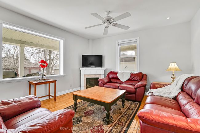 6728 Waterloo St, House other with 3 bedrooms, 1 bathrooms and 3 parking in Kars ON | Image 10