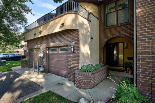 3120 Dean Ct, Minneapolis, MN, 55416-4386 | Card Image