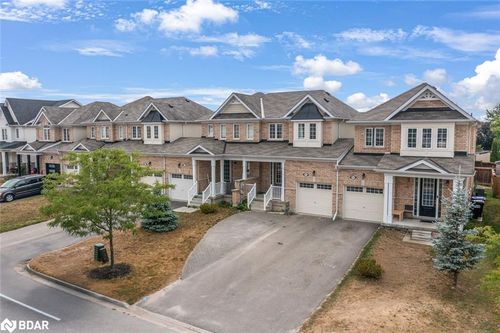 85 Blanchard Cres, Angus, ON, L3W0M9 | Card Image