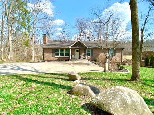 423 Rivermont Dr, Clarksville, TN, 37043-5930 | Card Image