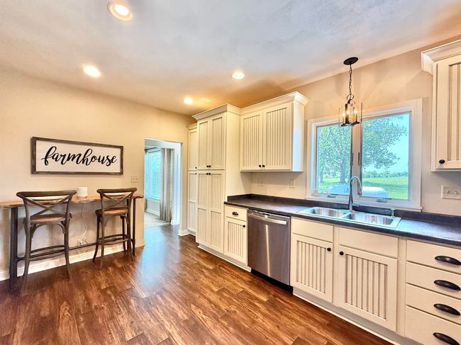 7016 S Carvers Rock Rd, House other with 4 bedrooms, 2 bathrooms and null parking in Clinton WI | Image 9