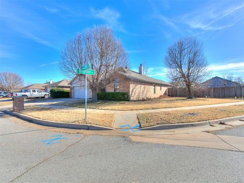 10648 Nw 35th St, Yukon, OK, 73099-3371 | Card Image