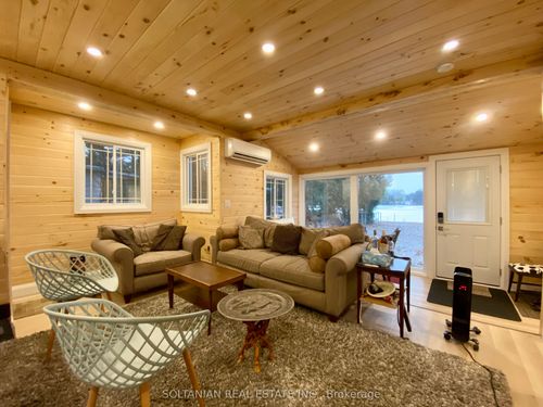 29 Paradise Rd, Bolsover, ON, K0M1B0 | Card Image