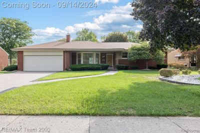 17587 W Outer Drive, Home with 3 bedrooms, 2 bathrooms and null parking in Dearborn Heights MI | Image 1