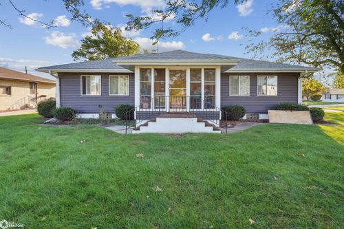 1918 S Center St, Marshalltown, IA, 50158-5945 | Card Image