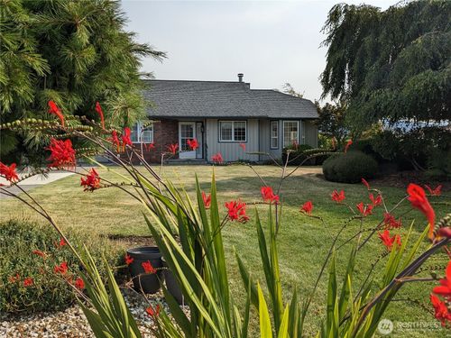 573 W Minstrel Rd, Sequim, WA, 98382-3070 | Card Image