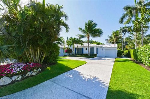 92 10th Ave S, Naples, FL, 34102-6817 | Card Image