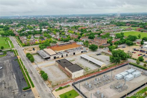 1900 Cole St, Saint Louis, MO, 63106 | Card Image