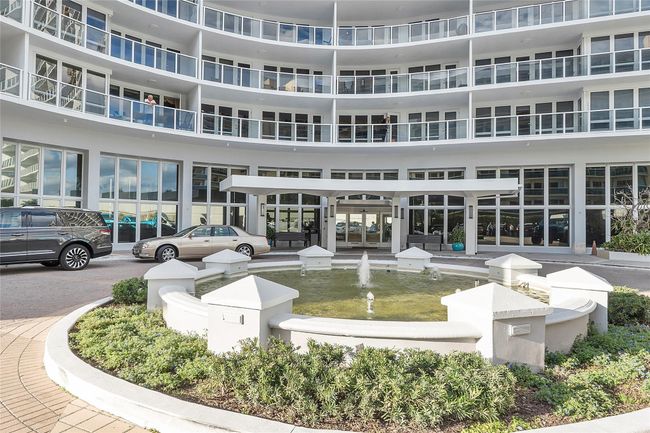 Building Entrance | Image 17