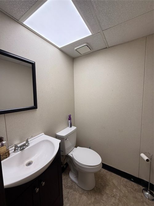 160 Desiree Ln, Highland Village, TX, 75077-7107 | Card Image