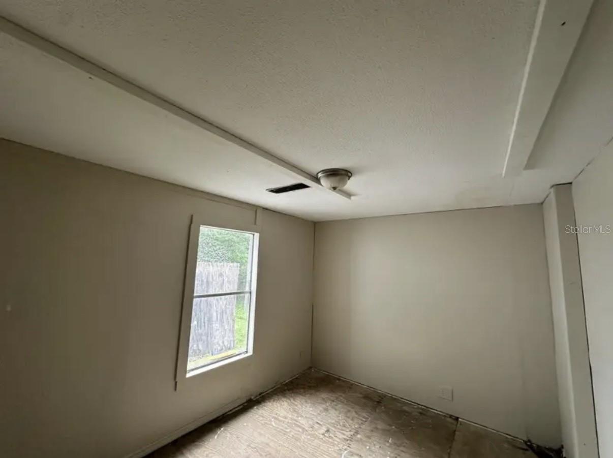 Residential in LAKELAND 3