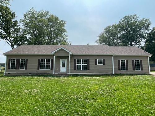 1406 Old Estill Springs Rd, Tullahoma, TN, 37388-5530 | Card Image