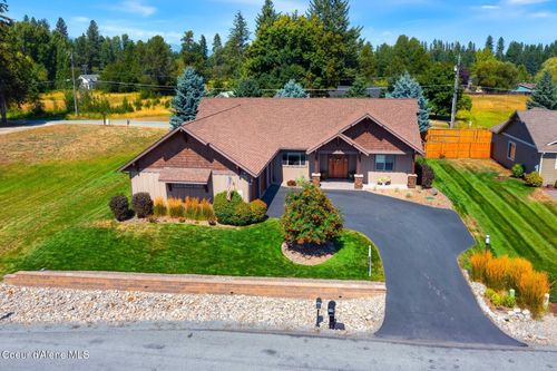125 Crooked Ear Dr, Sandpoint, ID, 83864-9400 | Card Image