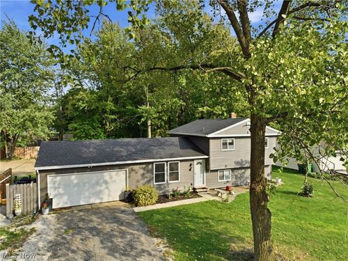 7942 Bellflower Rd, Mentor, OH, 44060-4007 | Card Image