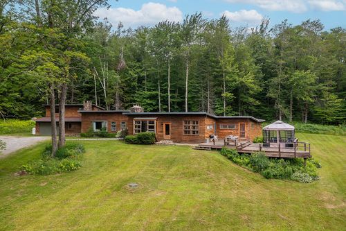 2588 Vt Route 11, Peru, VT, 05152-9725 | Card Image