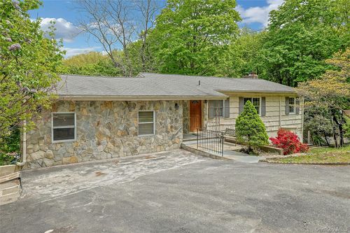 41 Osceola Ave, Irvington, NY, 10533-2641 | Card Image