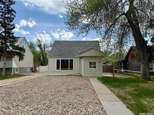 17 Merritt Cres, Regina, SK, S4T5X9 | Card Image