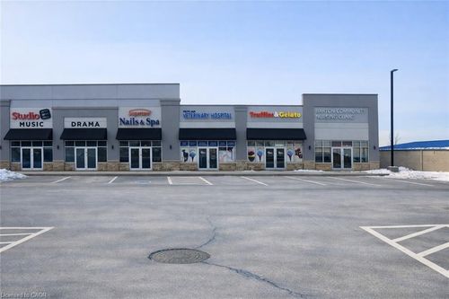 8-621 Barton St, Stoney Creek, ON, L8E5R8 | Card Image