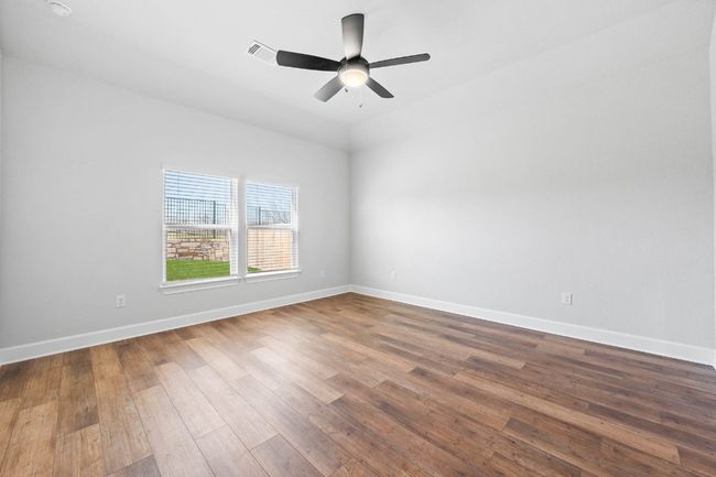 9321 Gladsome Path, House other with 4 bedrooms, 2 bathrooms and 4 parking in Manor TX | Image 9