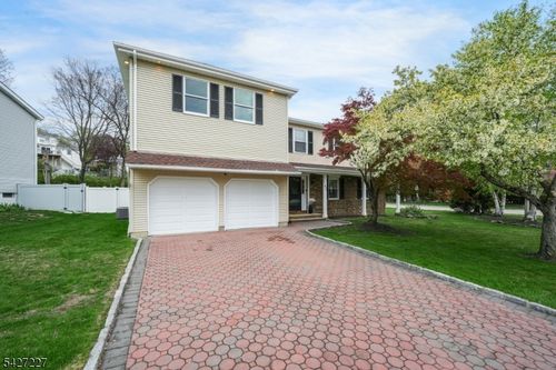 45 Holyoke Rd, Wayne, NJ, 07470-2087 | Card Image