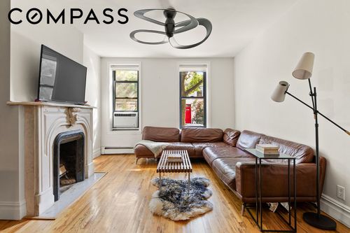90 Pioneer St, Brooklyn, NY, 11231-1611 | Card Image