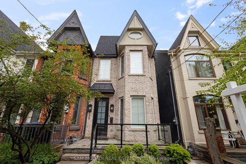 129 Beaconsfield Ave, Toronto, ON, M6J3J5 | Card Image