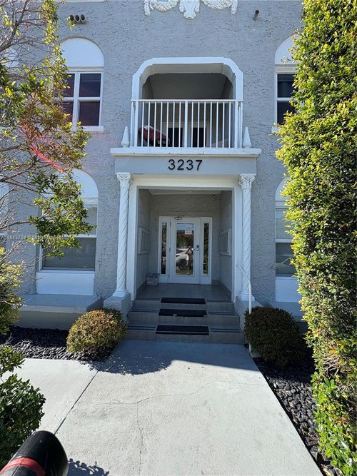 apt-11-3237 Sw 4th St, Miami, FL, 33135-1155 | Card Image