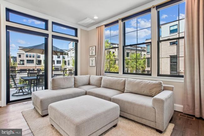 20440 Northpark Dr, Townhouse with 4 bedrooms, 6 bathrooms and null parking in ASHBURN VA | Image 25