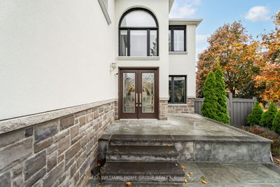 163 Moffatt Ave, House other with 4 bedrooms, 4 bathrooms and 6 parking in Brampton ON | Image 3