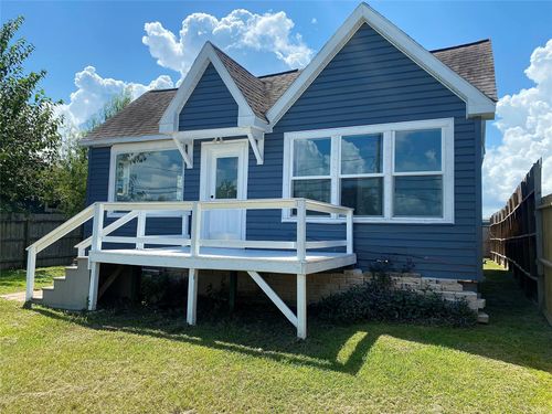 2371 Broadway St, San Leon, TX, 77539-9766 | Card Image