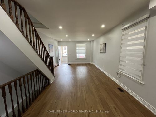 19 Britannia Ave, Toronto, ON, M6N3T6 | Card Image