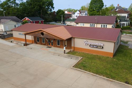 109 W Poplar St, Harrisburg, IL, 62946-1419 | Card Image