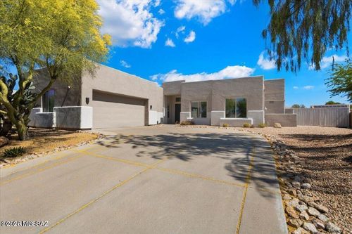11318 E White Feather Ln, Scottsdale, AZ, 85262-5674 | Card Image