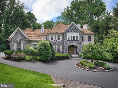 805 Montparnasse Pl, NEWTOWN SQUARE, PA, 19073-2624 | Card Image