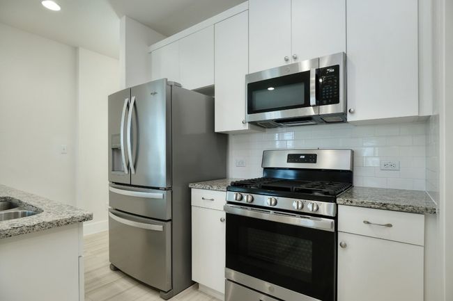 303 Alamar Knot Way, Townhouse with 4 bedrooms, 3 bathrooms and null parking in Georgetown TX | Image 4