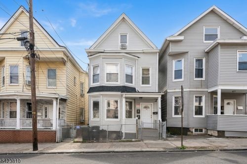 76 N 4th St, Paterson, NJ, 07522-1358 | Card Image