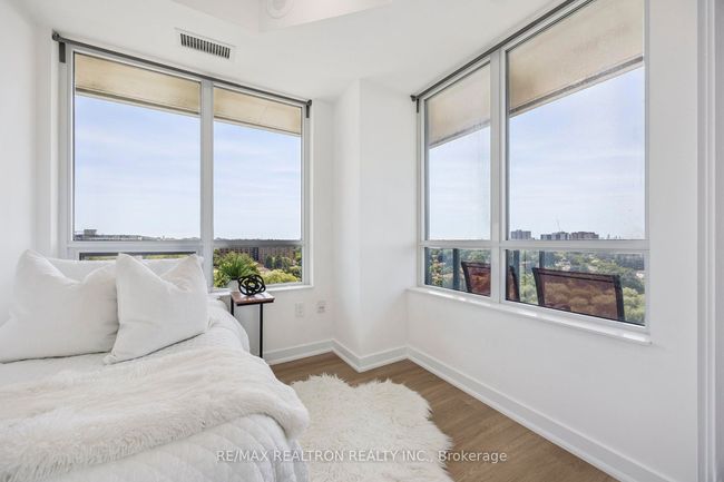 1005 - 1346 Danforth Rd, Condo with 3 bedrooms, 2 bathrooms and null parking in Toronto ON | Image 33
