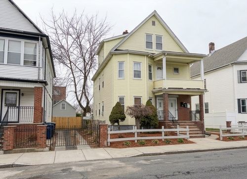 28 Vernal St, Everett, MA, 02149-2320 | Card Image