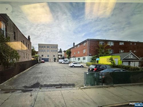 69-67-69 Hamilton Ave, Fairview, NJ, 07022-2038 | Card Image