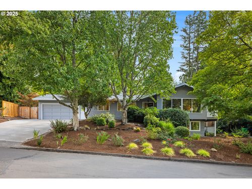 3644 Sw 48th Pl, Portland, OR, 97221-2102 | Card Image
